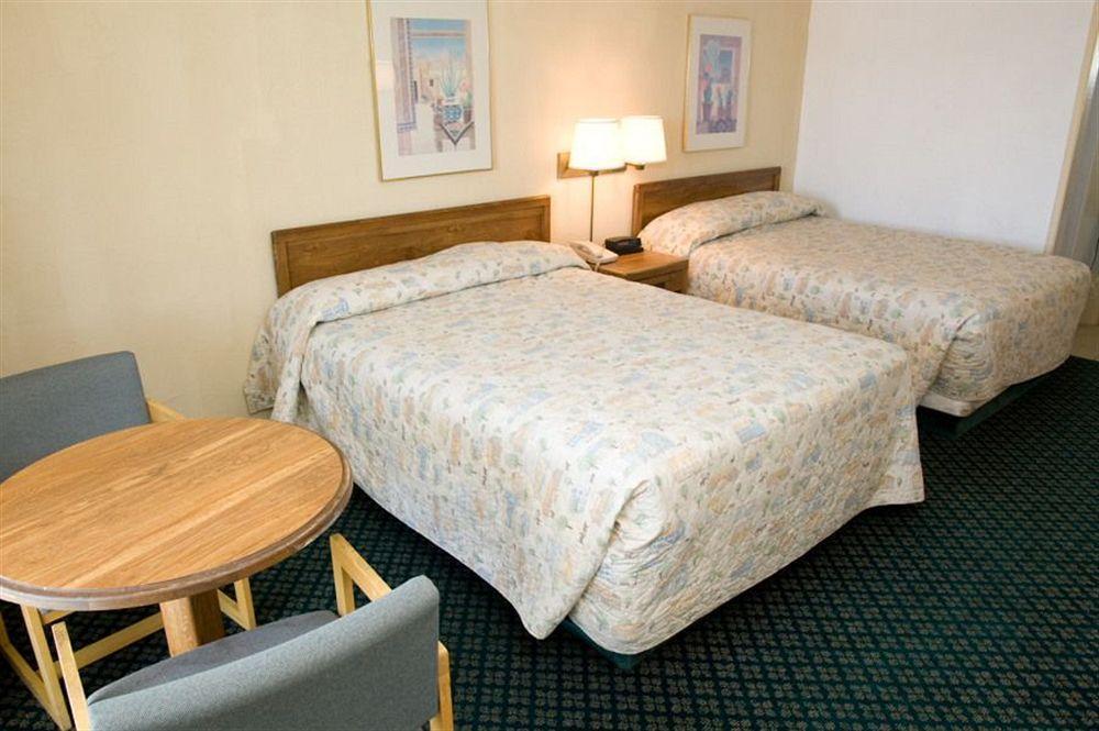 Red Lion Inn & Suites רדינג מראה חיצוני תמונה